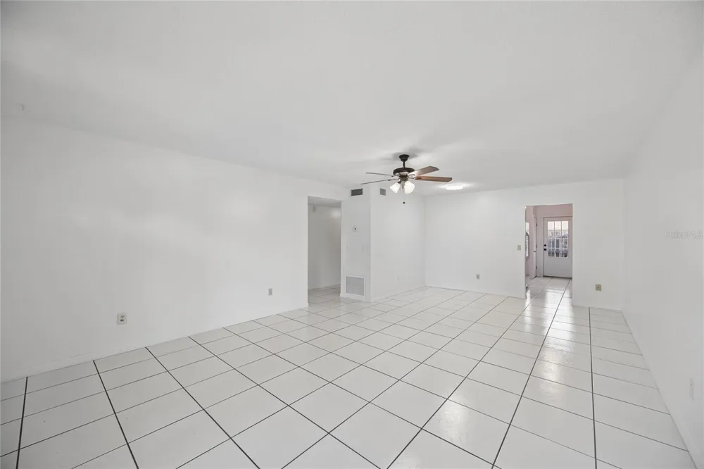 725 NORTHLAKE BOULEVARD #10 Altamonte Springs, FL 32701