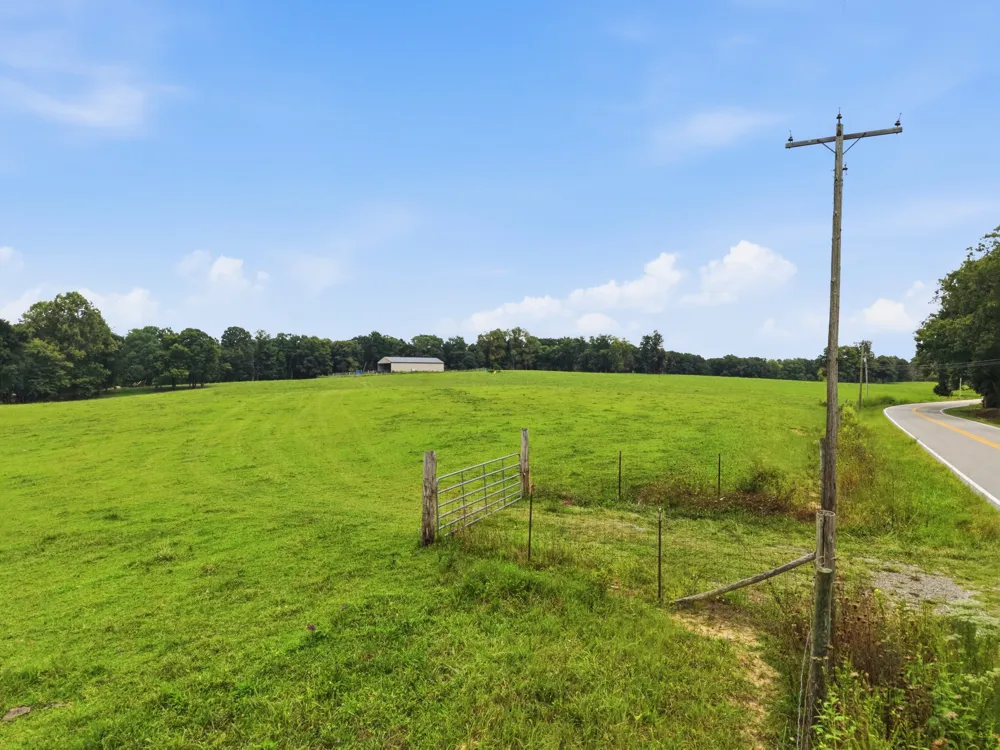 0 Hanging Limb Highway Crawford, TN 38554