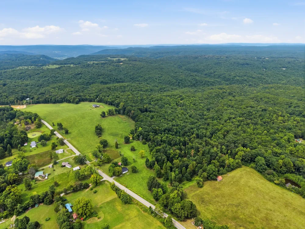 0 Hanging Limb Highway Crawford, TN 38554