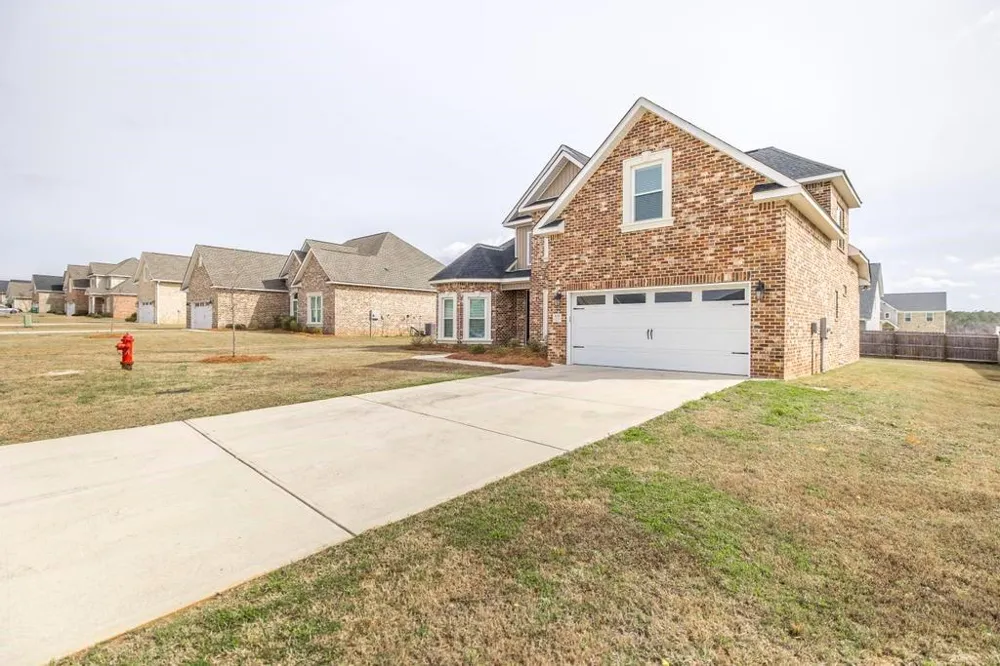 613 Jeffery Thomas Drive Bonaire, GA 31005