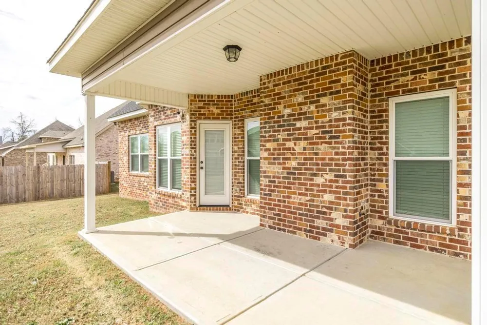 613 Jeffery Thomas Drive Bonaire, GA 31005