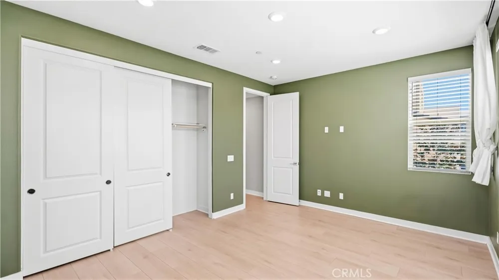 135 Denali Lake Forest, CA 92630