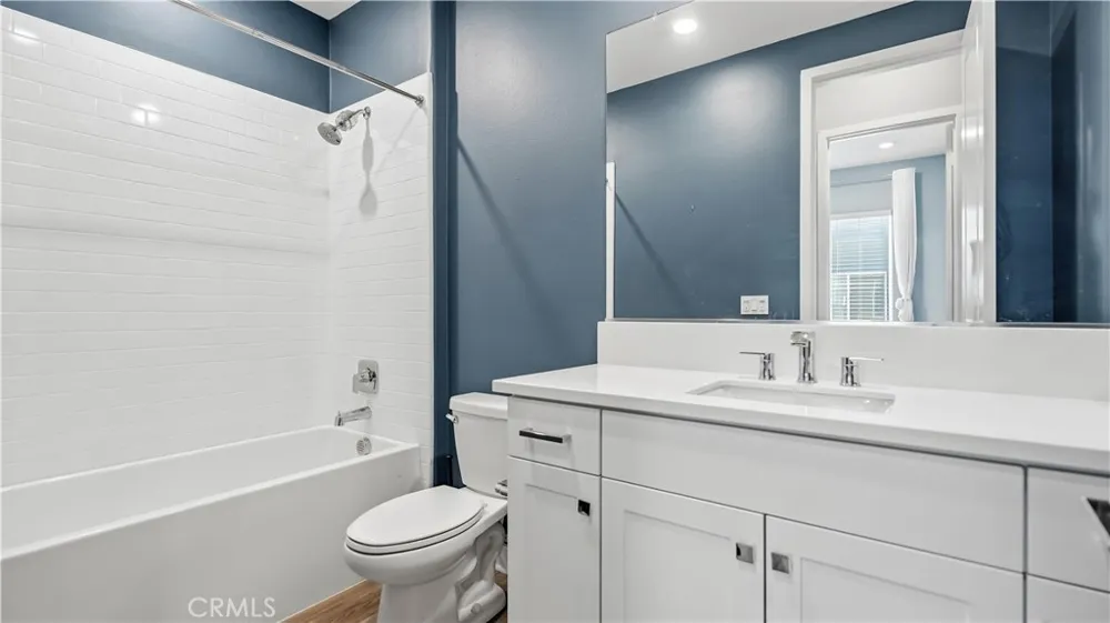 135 Denali Lake Forest, CA 92630