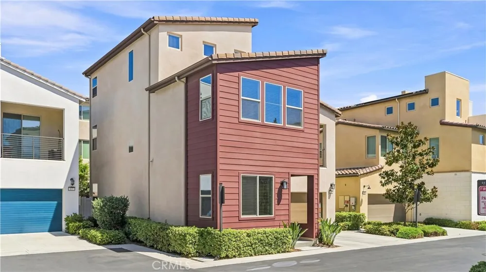 135 Denali Lake Forest, CA 92630