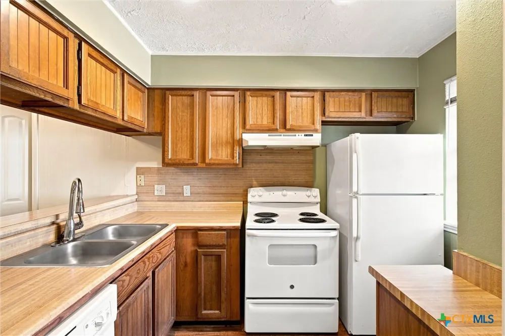 421 W San Antonio Street #I 2 San Marcos, TX 78666