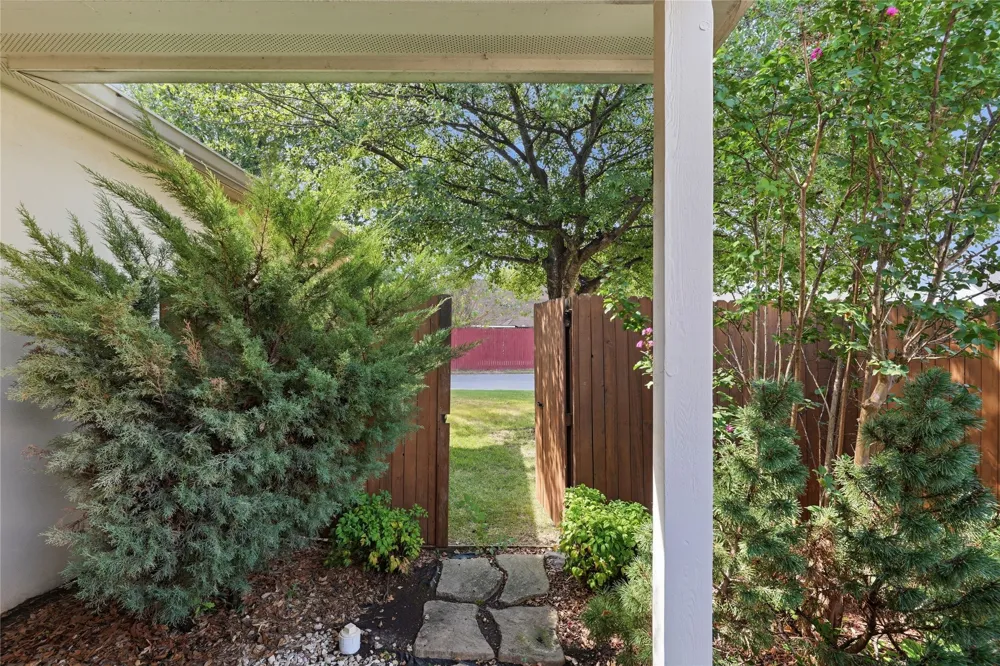 8212 E 74th Court Tulsa, OK 74133