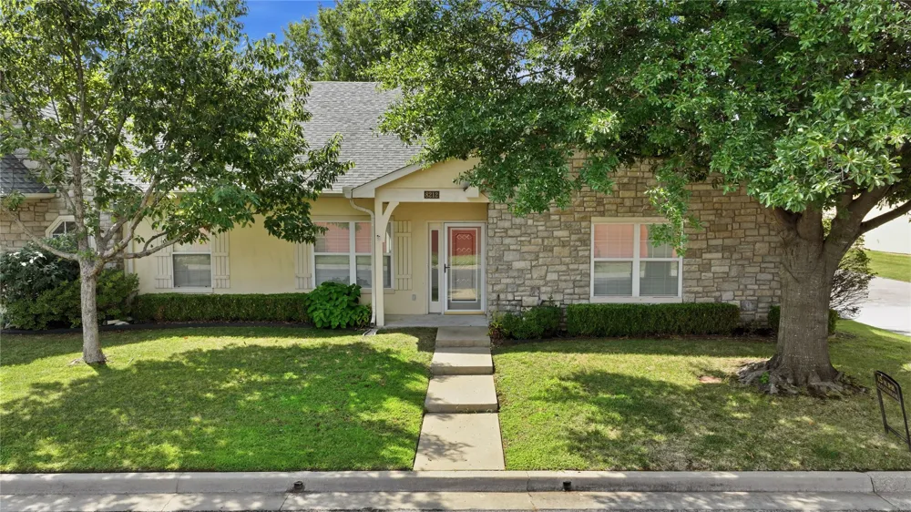 8212 E 74th Court Tulsa, OK 74133