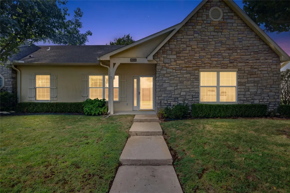 8212 E 74th Court Tulsa, OK 74133