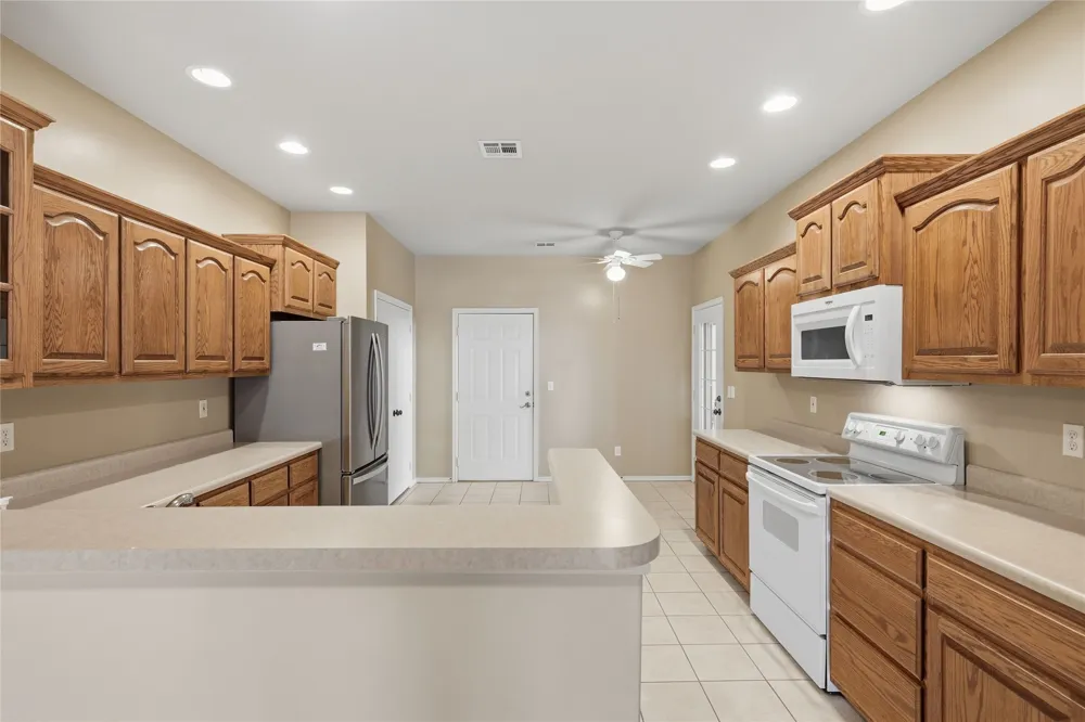 8212 E 74th Court Tulsa, OK 74133
