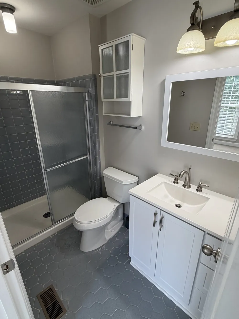 132 Acklen Park Dr Nashville, TN 37203