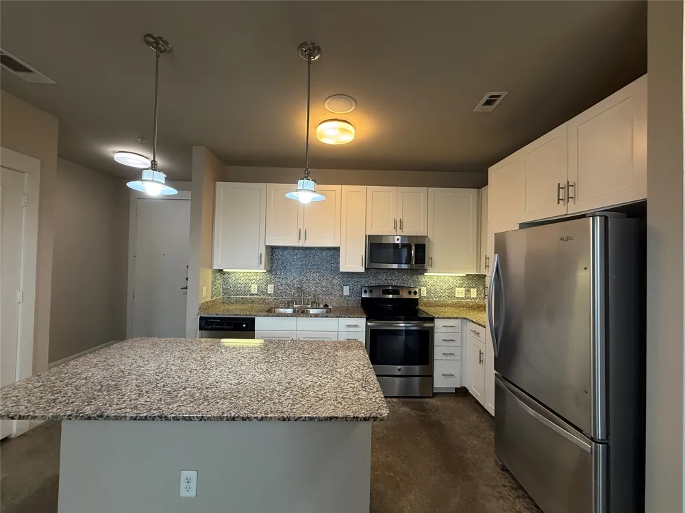 801 Bishop Avenue #1-108 Dallas, TX 75208