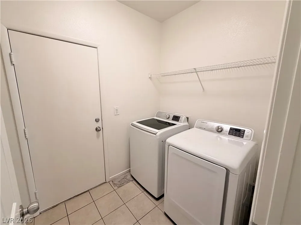 6212 W Cougar Avenue Las Vegas, NV 89139