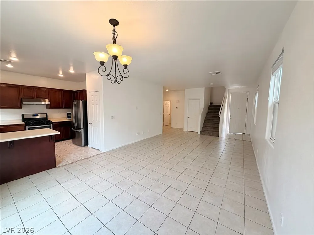 6212 W Cougar Avenue Las Vegas, NV 89139