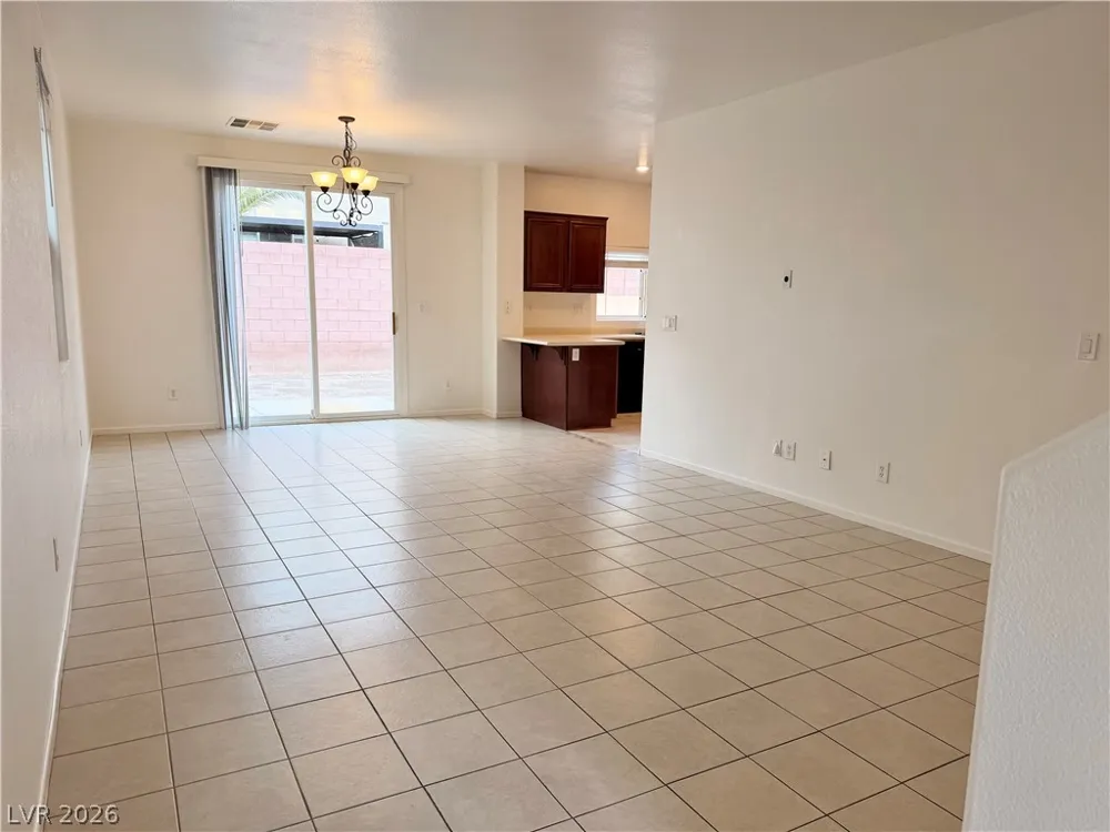 6212 W Cougar Avenue Las Vegas, NV 89139