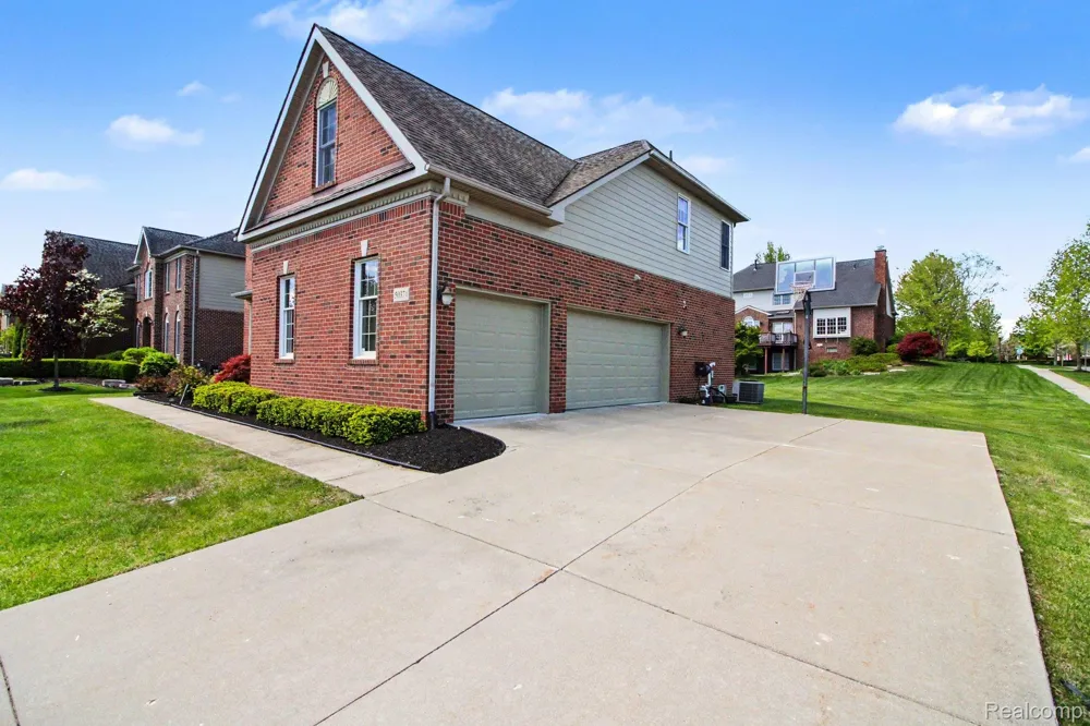 50371 LANGLEY DRIVE Novi City, MI 48374