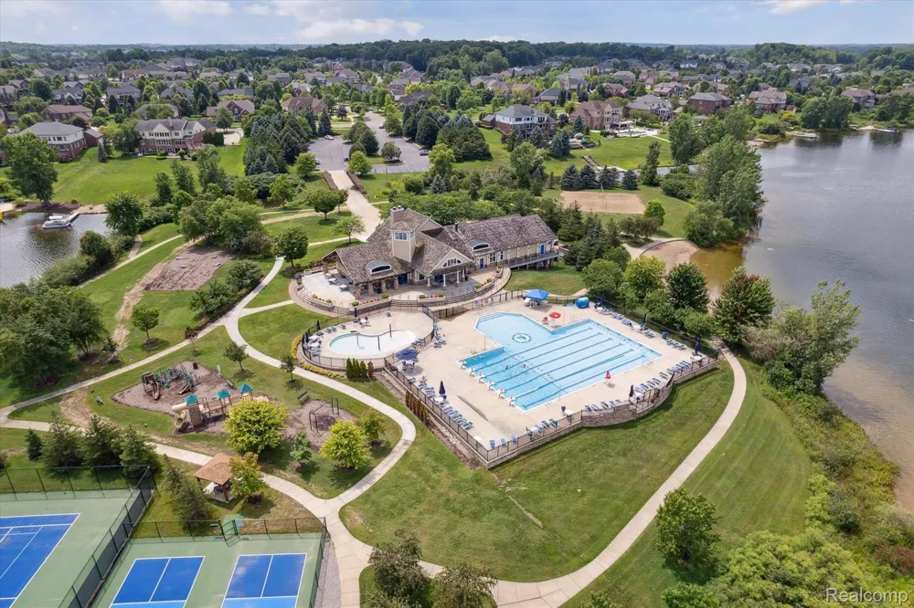 50371 LANGLEY DRIVE Novi City, MI 48374