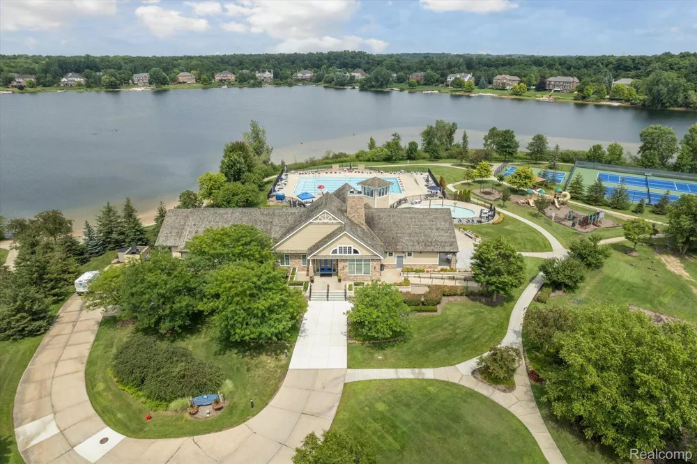 50371 LANGLEY DRIVE Novi City, MI 48374