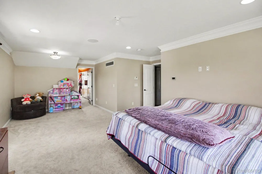 50371 LANGLEY DRIVE Novi City, MI 48374