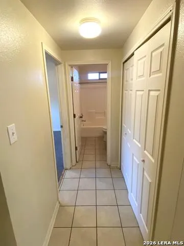 506 Dukeway Universal City, TX 78148