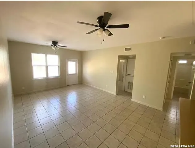 506 Dukeway Universal City, TX 78148