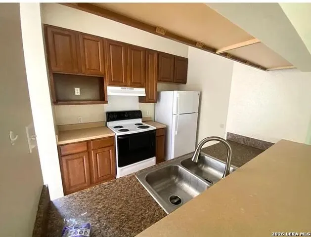 506 Dukeway Universal City, TX 78148
