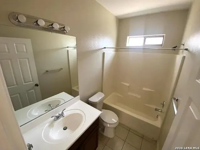 506 Dukeway Universal City, TX 78148