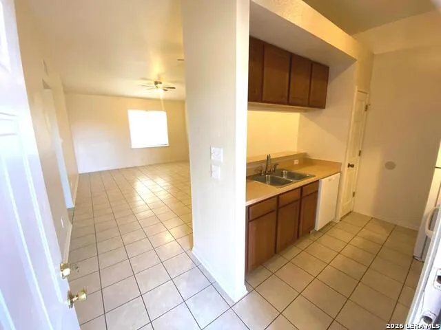 506 Dukeway Universal City, TX 78148