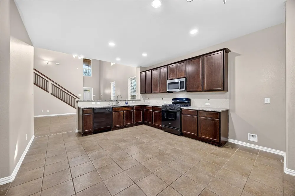 2403 Summers Glen Court Katy, TX 77449