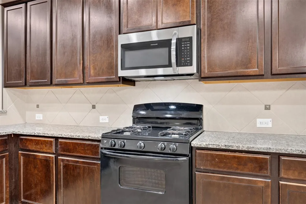 2403 Summers Glen Court Katy, TX 77449