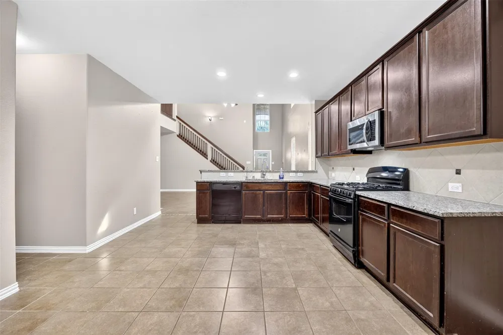 2403 Summers Glen Court Katy, TX 77449