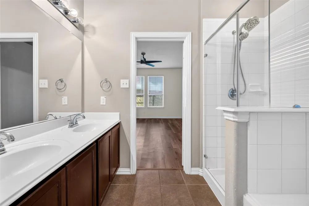 2403 Summers Glen Court Katy, TX 77449
