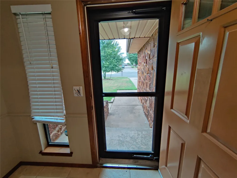 826 SE Quail Ridge Road Bartlesville, OK 74006
