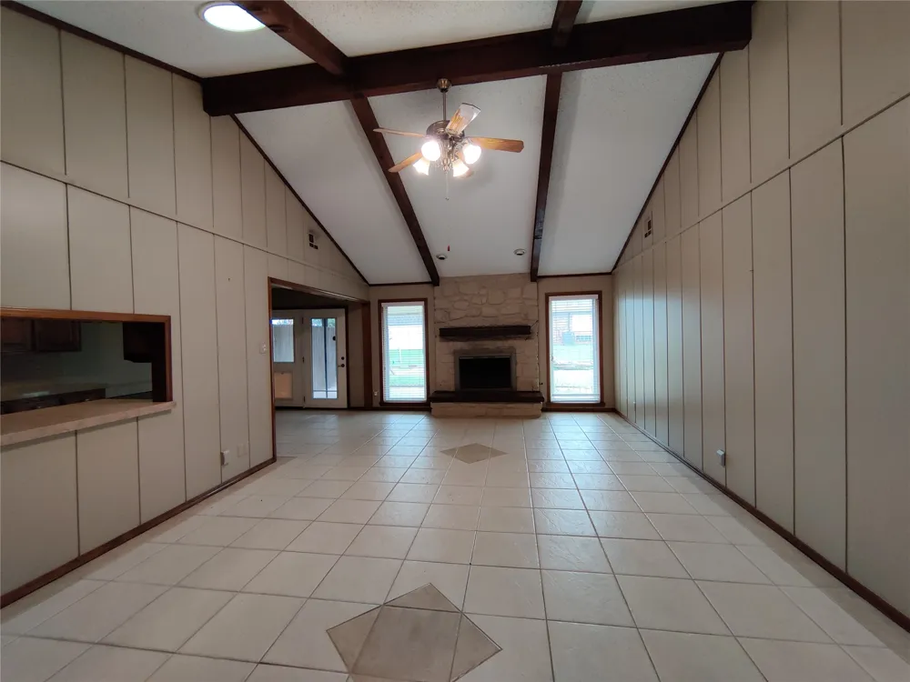 826 SE Quail Ridge Road Bartlesville, OK 74006