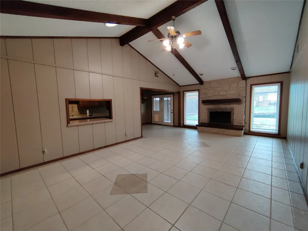 826 SE Quail Ridge Road Bartlesville, OK 74006
