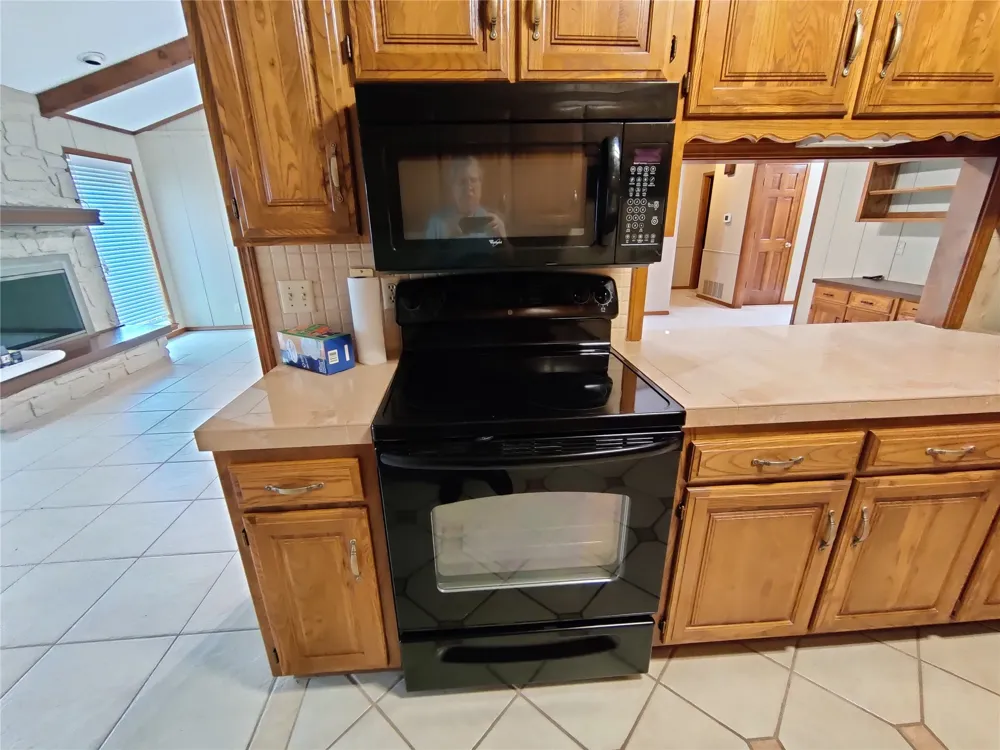 826 SE Quail Ridge Road Bartlesville, OK 74006