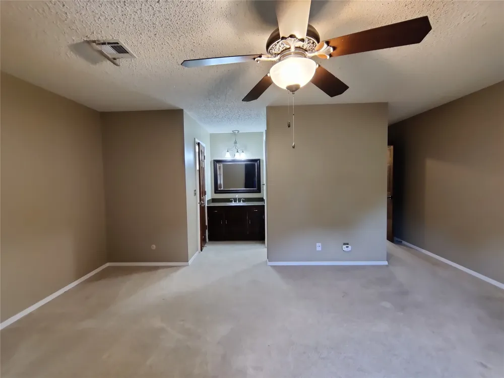 826 SE Quail Ridge Road Bartlesville, OK 74006