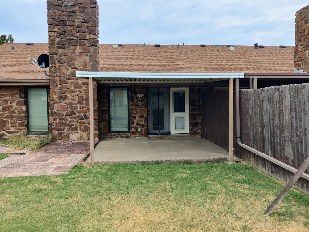826 SE Quail Ridge Road Bartlesville, OK 74006