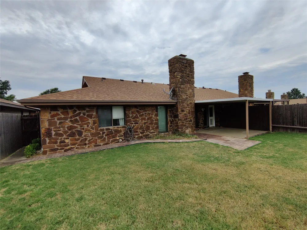826 SE Quail Ridge Road Bartlesville, OK 74006