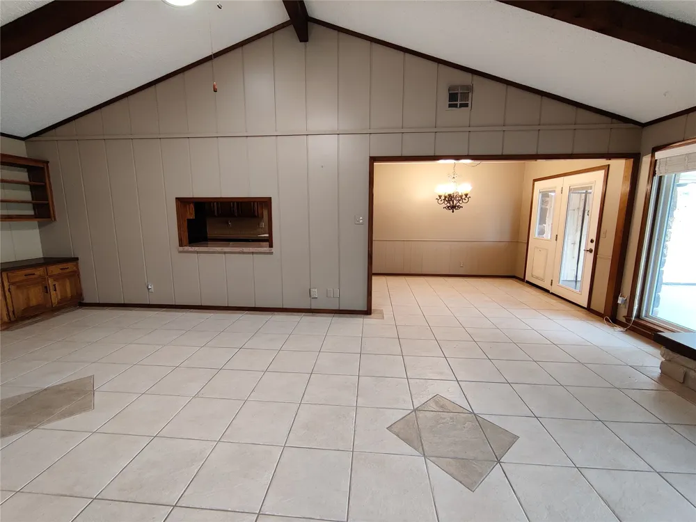 826 SE Quail Ridge Road Bartlesville, OK 74006