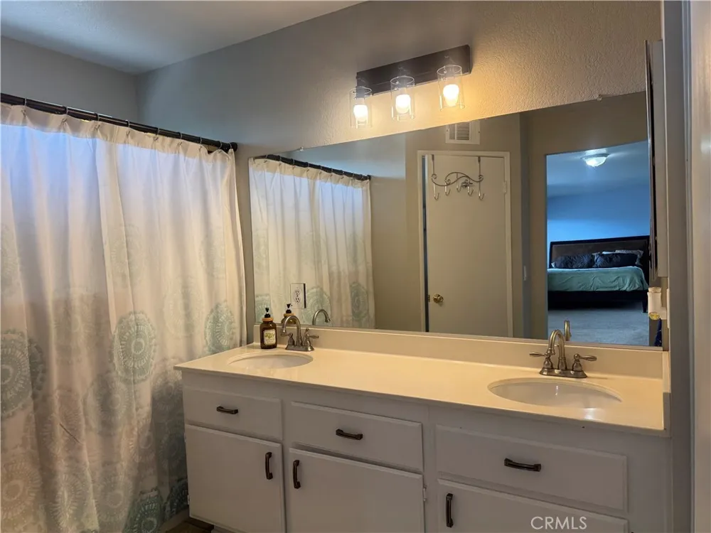 11539 Summer Street Adelanto, CA 92301