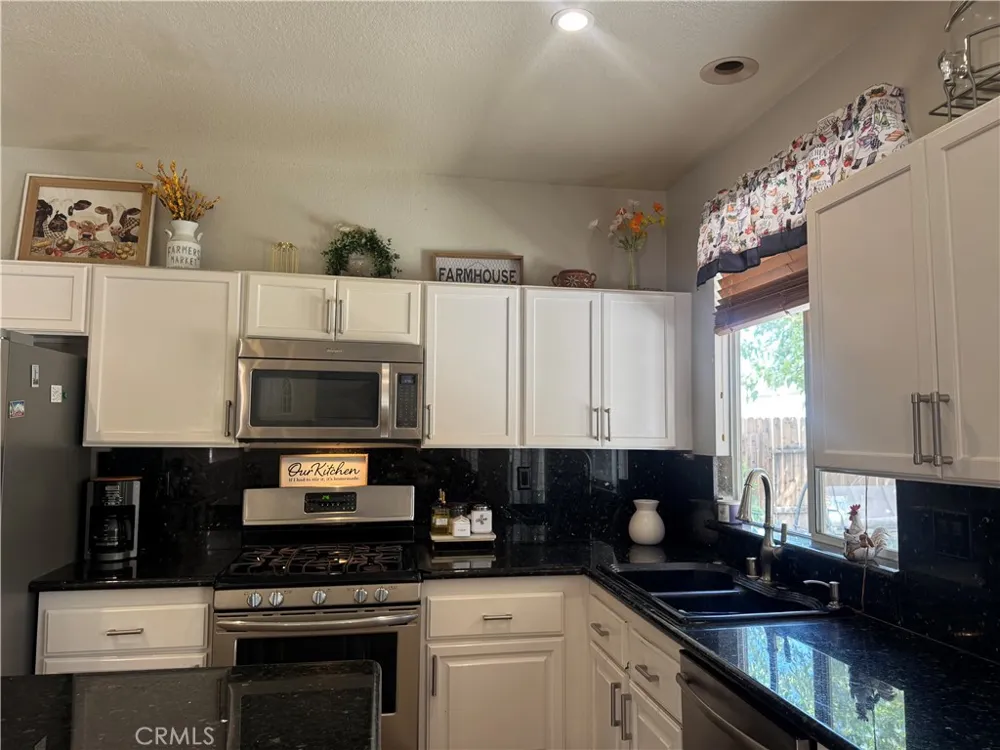11539 Summer Street Adelanto, CA 92301