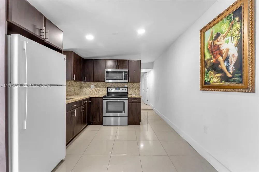 9741 Bahama Dr Cutler Bay, FL 33189