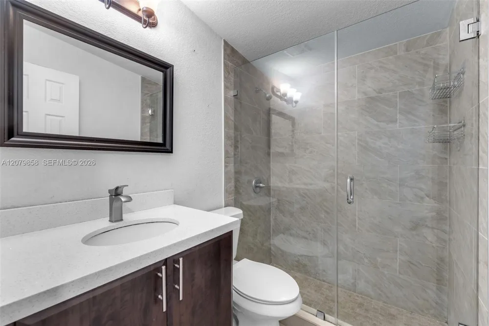 9741 Bahama Dr Cutler Bay, FL 33189