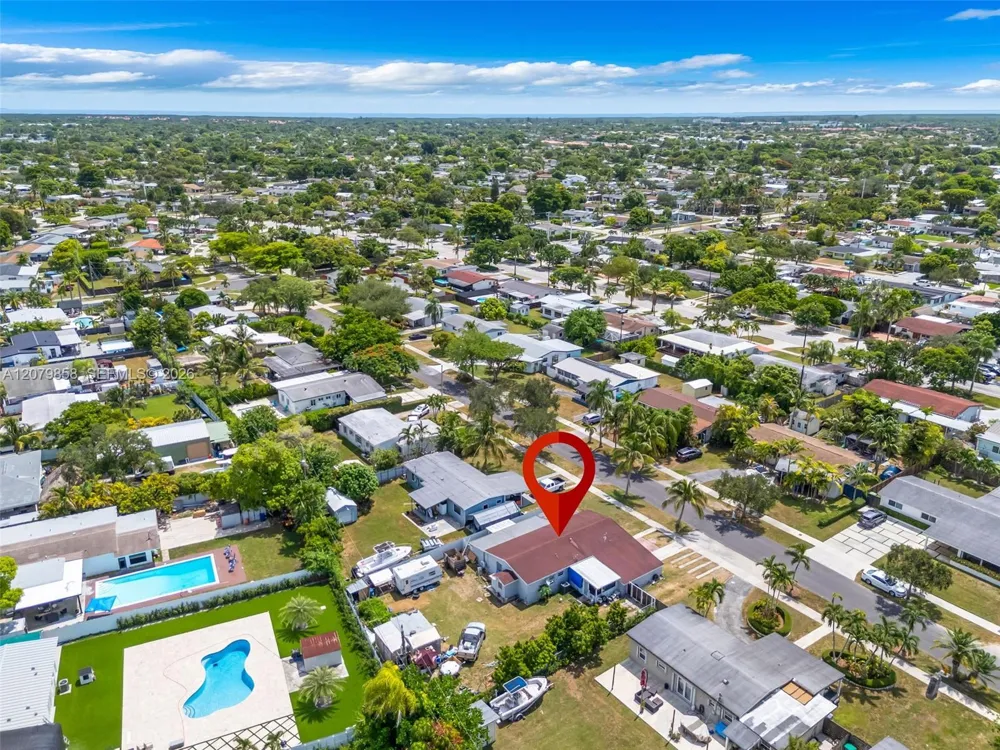 9741 Bahama Dr Cutler Bay, FL 33189