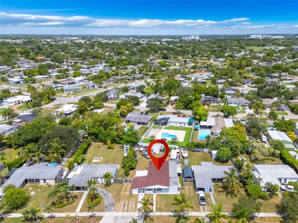 9741 Bahama Dr Cutler Bay, FL 33189