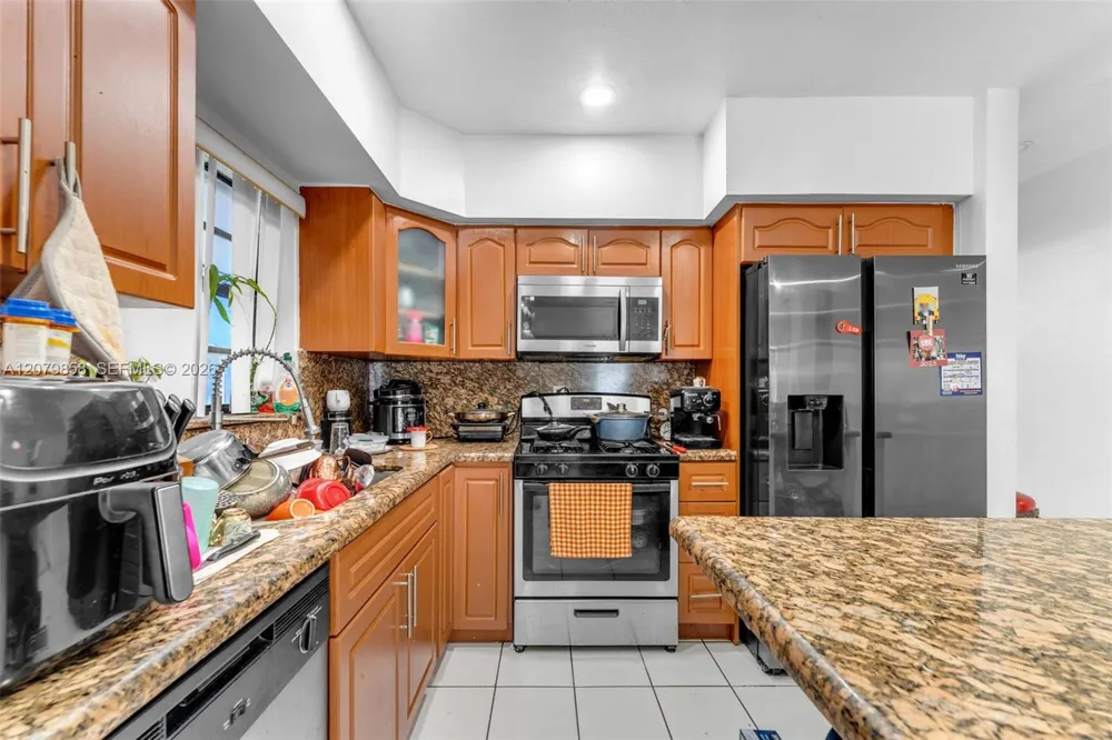 9741 Bahama Dr Cutler Bay, FL 33189