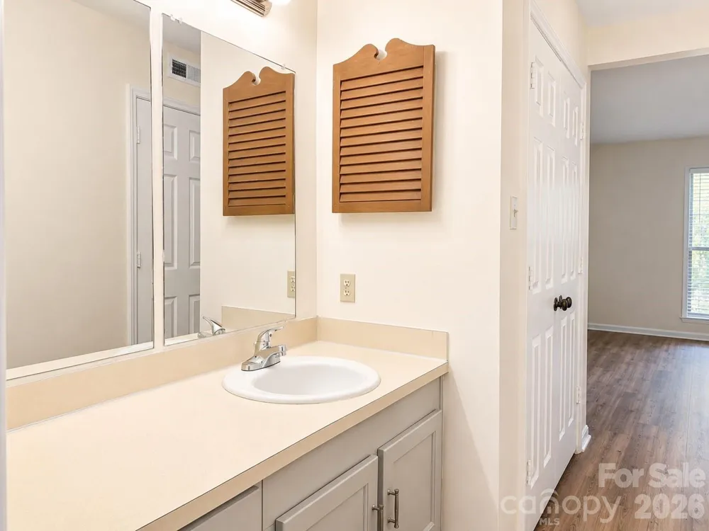 7220 Winery Lane Charlotte, NC 28227