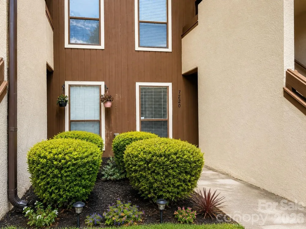 7220 Winery Lane Charlotte, NC 28227
