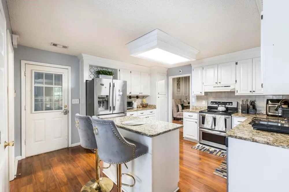 123 Galaxy Avenue Bonaire, GA 31005