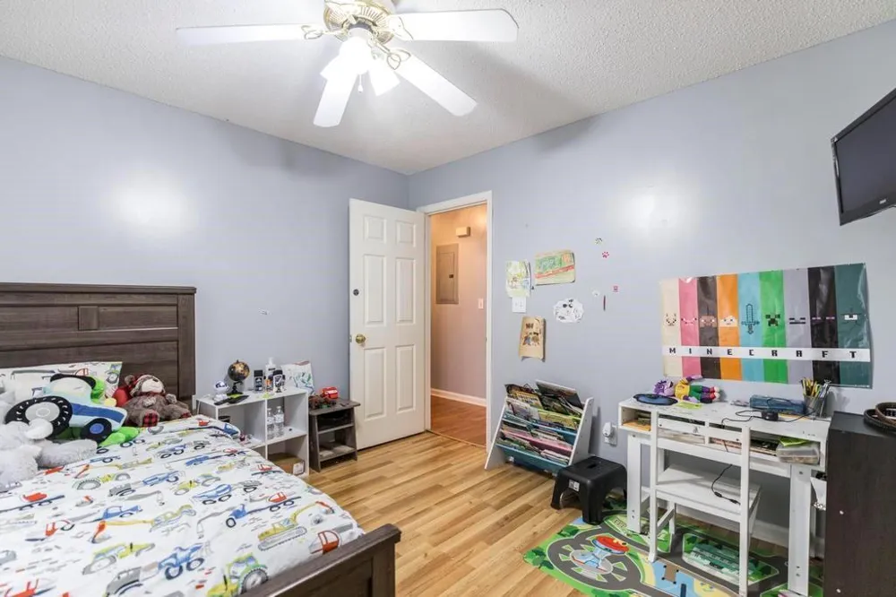 123 Galaxy Avenue Bonaire, GA 31005